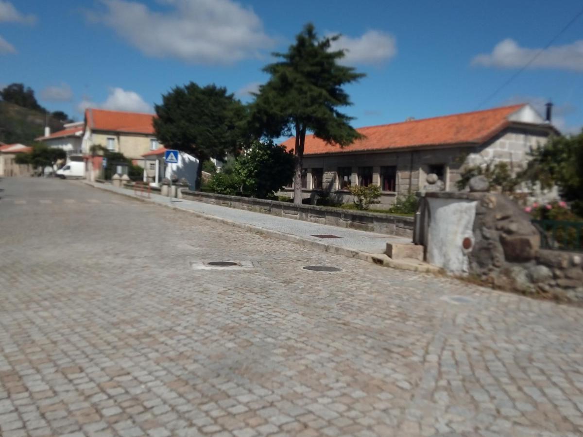 Governo'S House Melo Bagian luar foto